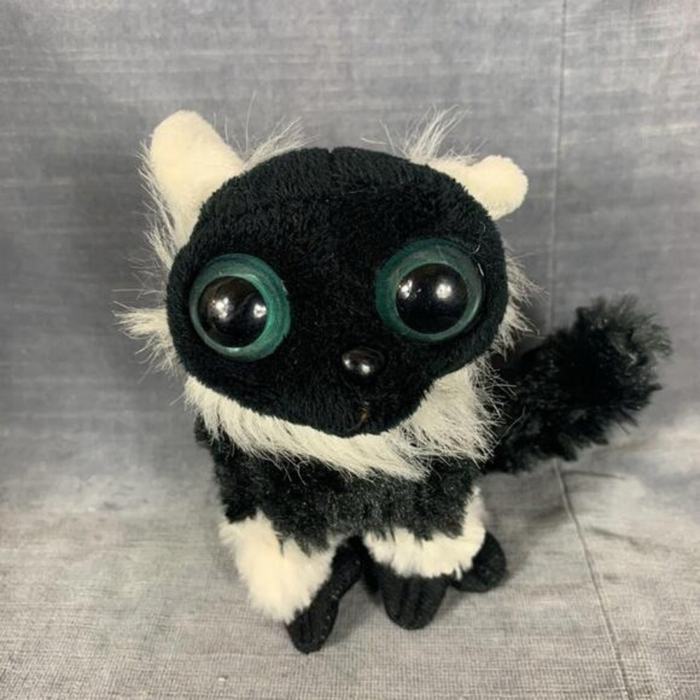 Wild Republic Lemur Plush Glow In The Dark Eyes Stuffed Animal No
Sound 5
